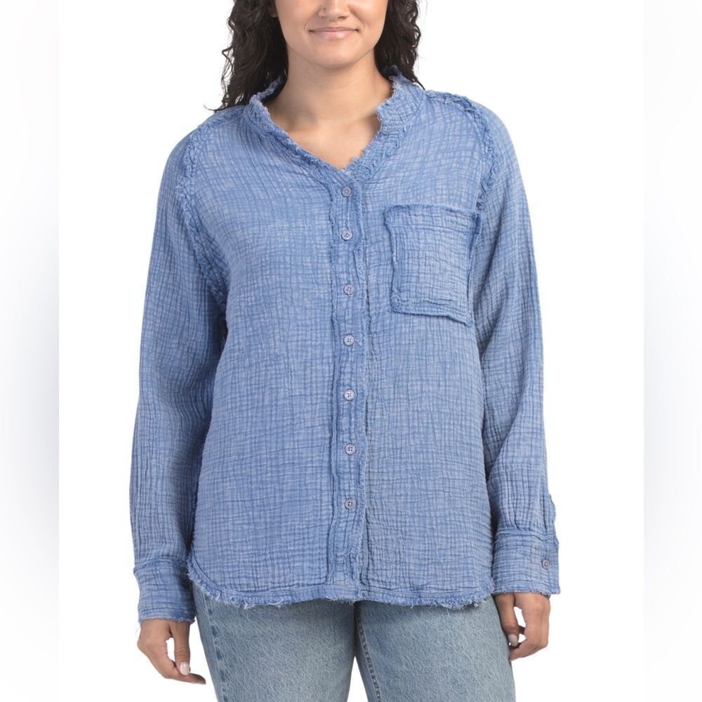 KAKTUS Chambray Blue Distressed Seams Crinkle Button Down Long Sleeve Shirt